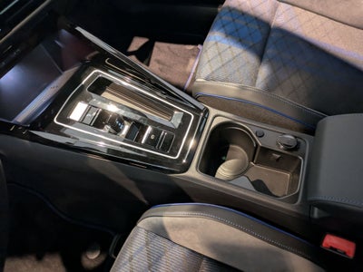 2025 Volkswagen Golf R 2.0T