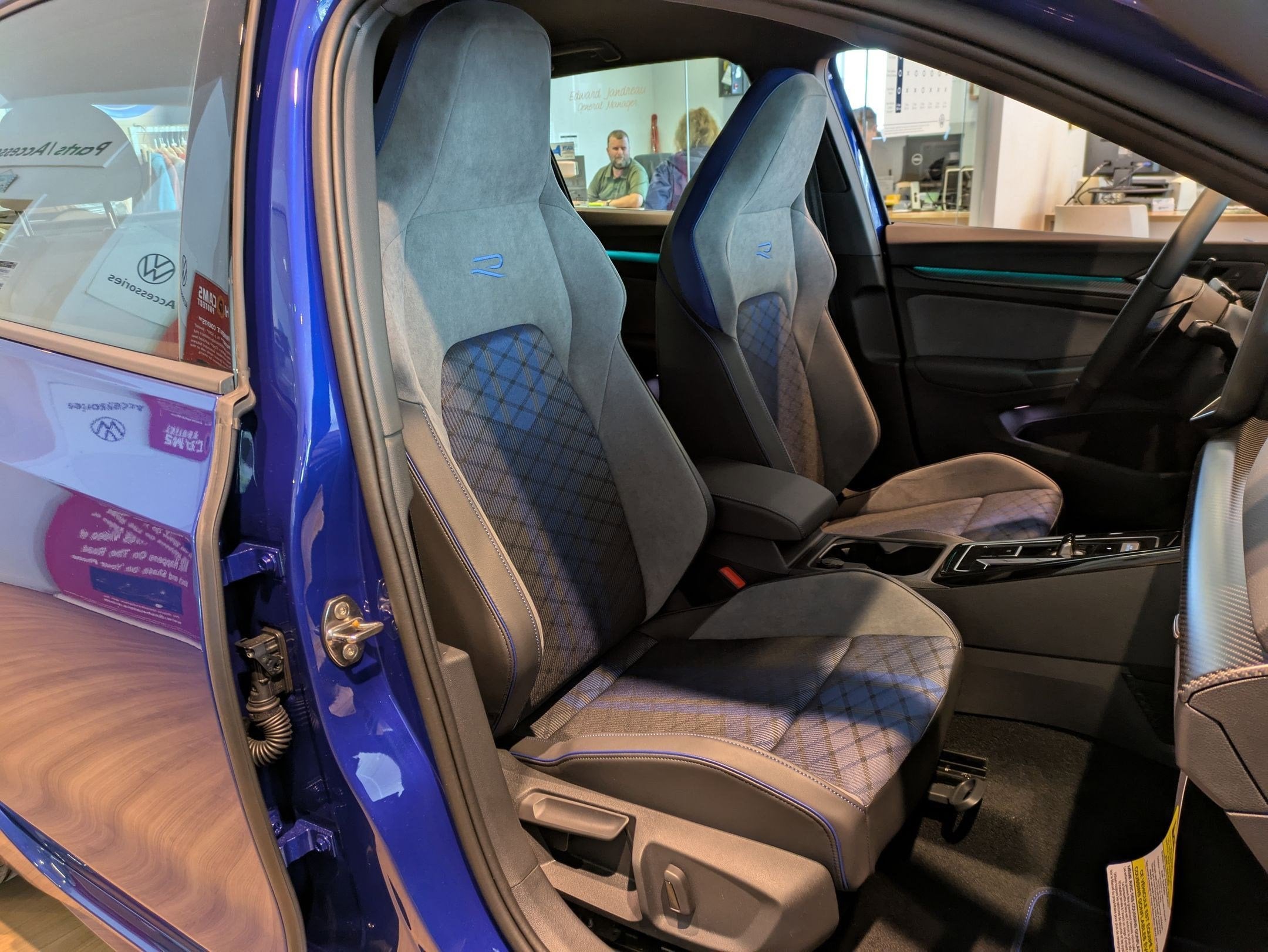 2025 Volkswagen Golf R 2.0T