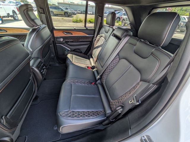 2023 Jeep Grand Cherokee Summit Reserve