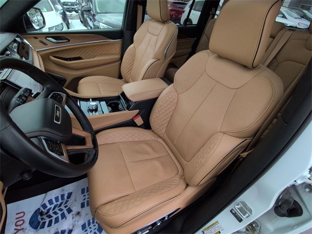 2024 Jeep Grand Cherokee Summit