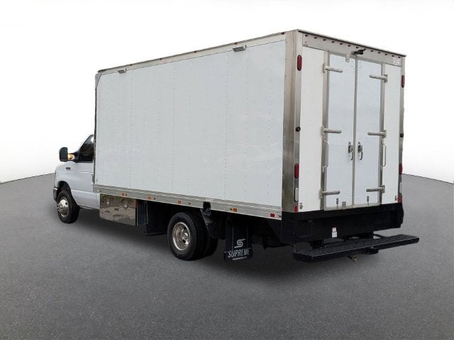 2019 Ford E-450SD Base