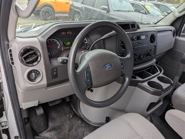 2019 Ford E-450SD Base
