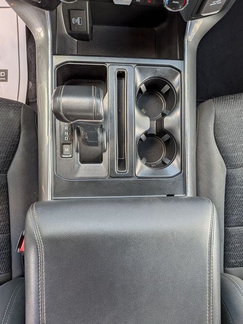 2023 Ford F-150 XLT 5.0 V8
