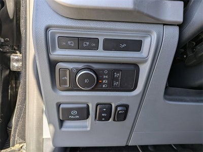 2022 Ford F-150 XLT 5.0 V8