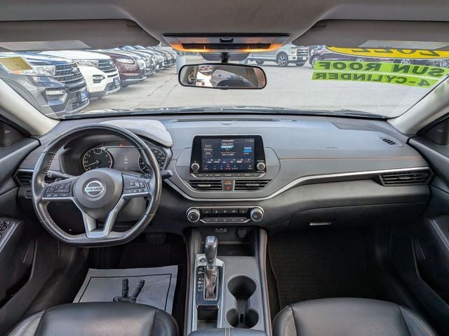2022 Nissan Altima 2.0 SR