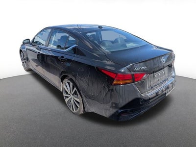 2022 Nissan Altima 2.0 SR