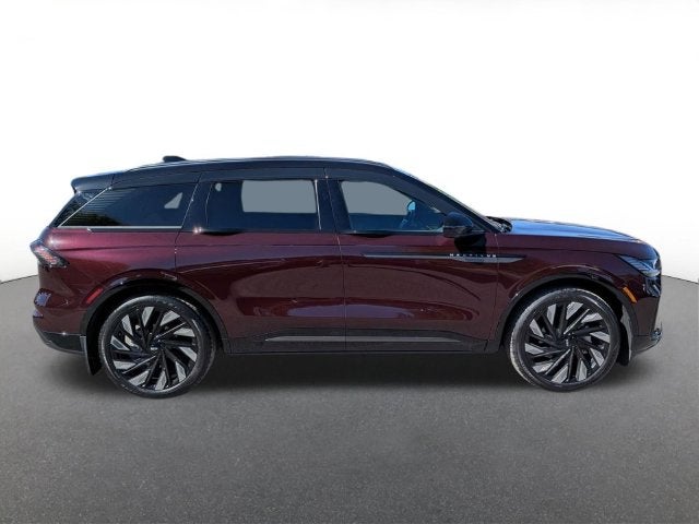 2025 Lincoln Nautilus Reserve