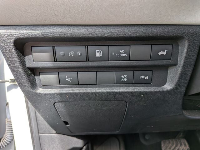 2023 Mitsubishi Outlander PHEV 40th Anniversary
