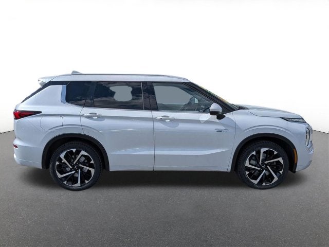 2023 Mitsubishi Outlander PHEV 40th Anniversary