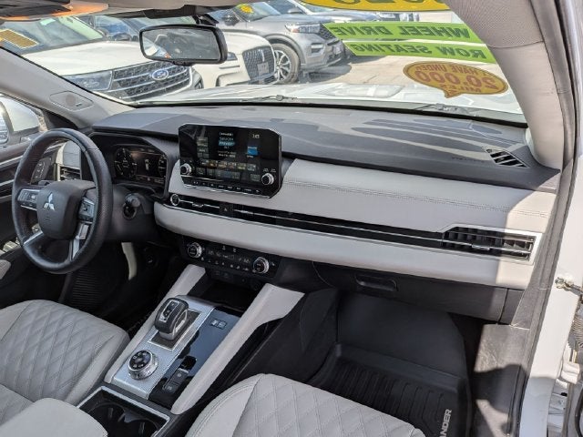 2023 Mitsubishi Outlander PHEV 40th Anniversary