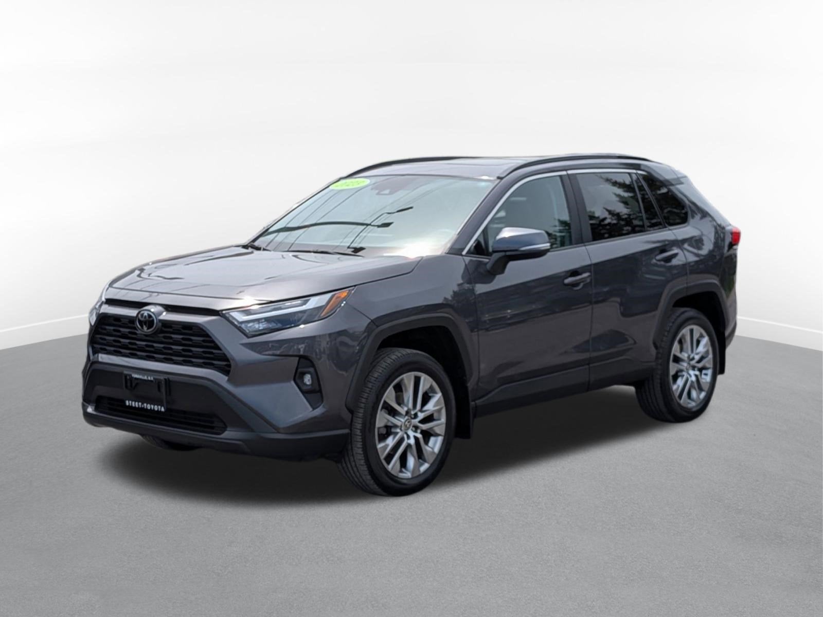2023 Toyota RAV4 XLE Premium w/ Cold Weather Pkg