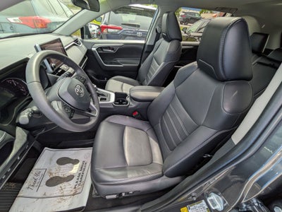 2023 Toyota RAV4 XLE Premium w/ Cold Weather Pkg