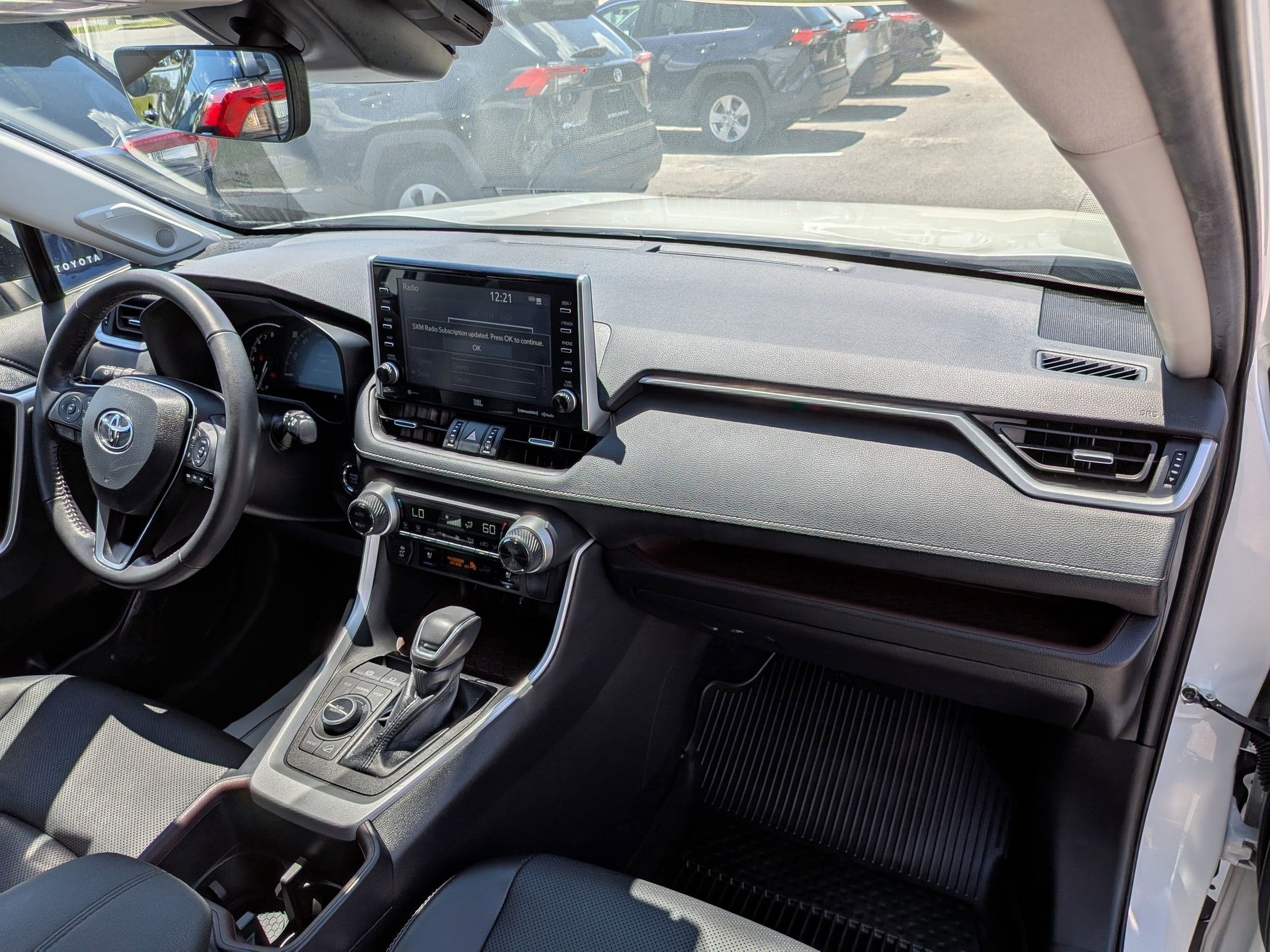 2022 Toyota RAV4 Limited w/ Cold Weather Pkg