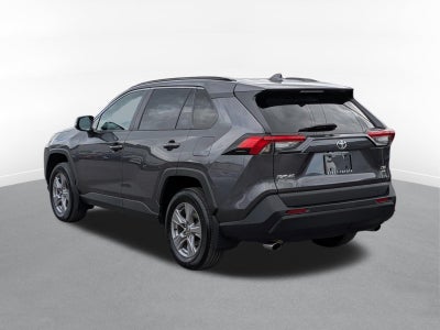 2023 Toyota RAV4 XLE w/ Convenience & Cold Weather Pkg