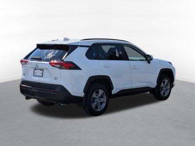 2024 Toyota RAV4 XLE w/ Convenience & Cold Weather Pkg