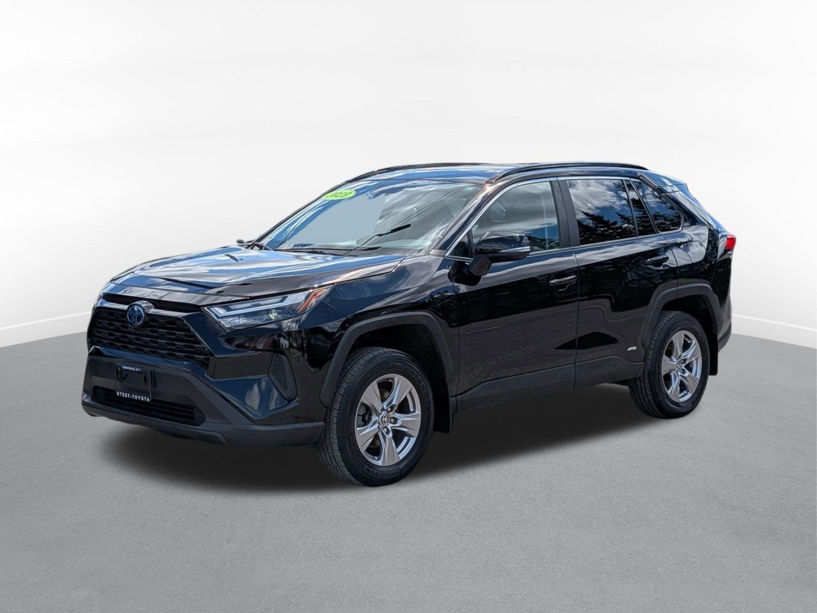 2023 Toyota RAV4 Hybrid XLE w/ Convenience & Cold Weather Pkg