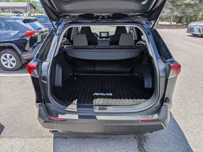2020 Toyota RAV4 Hybrid XLE w/ Cold Weather Pkg