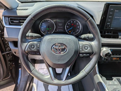2020 Toyota RAV4 Hybrid XLE w/ Cold Weather Pkg