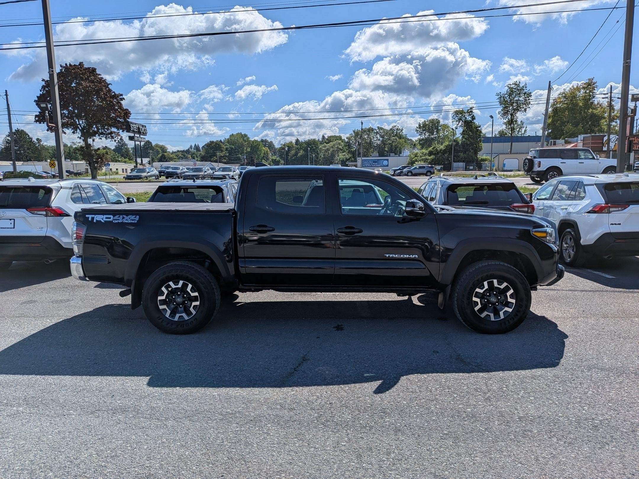 2023 Toyota Tacoma TRD Off-Road V6