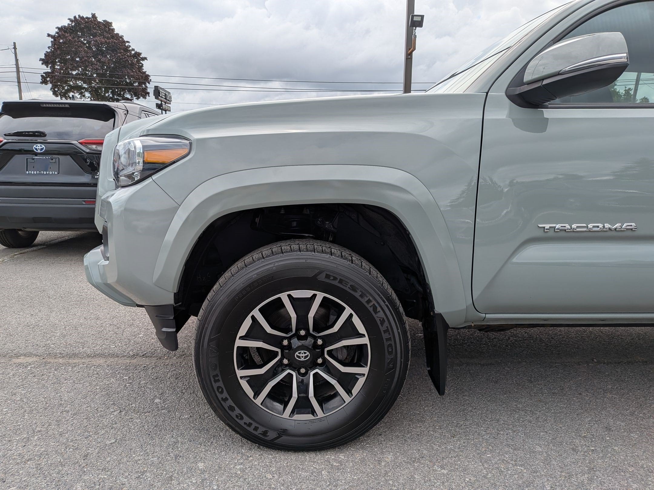 2023 Toyota Tacoma TRD Sport V6