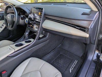 2021 Toyota Avalon Hybrid XLE Plus