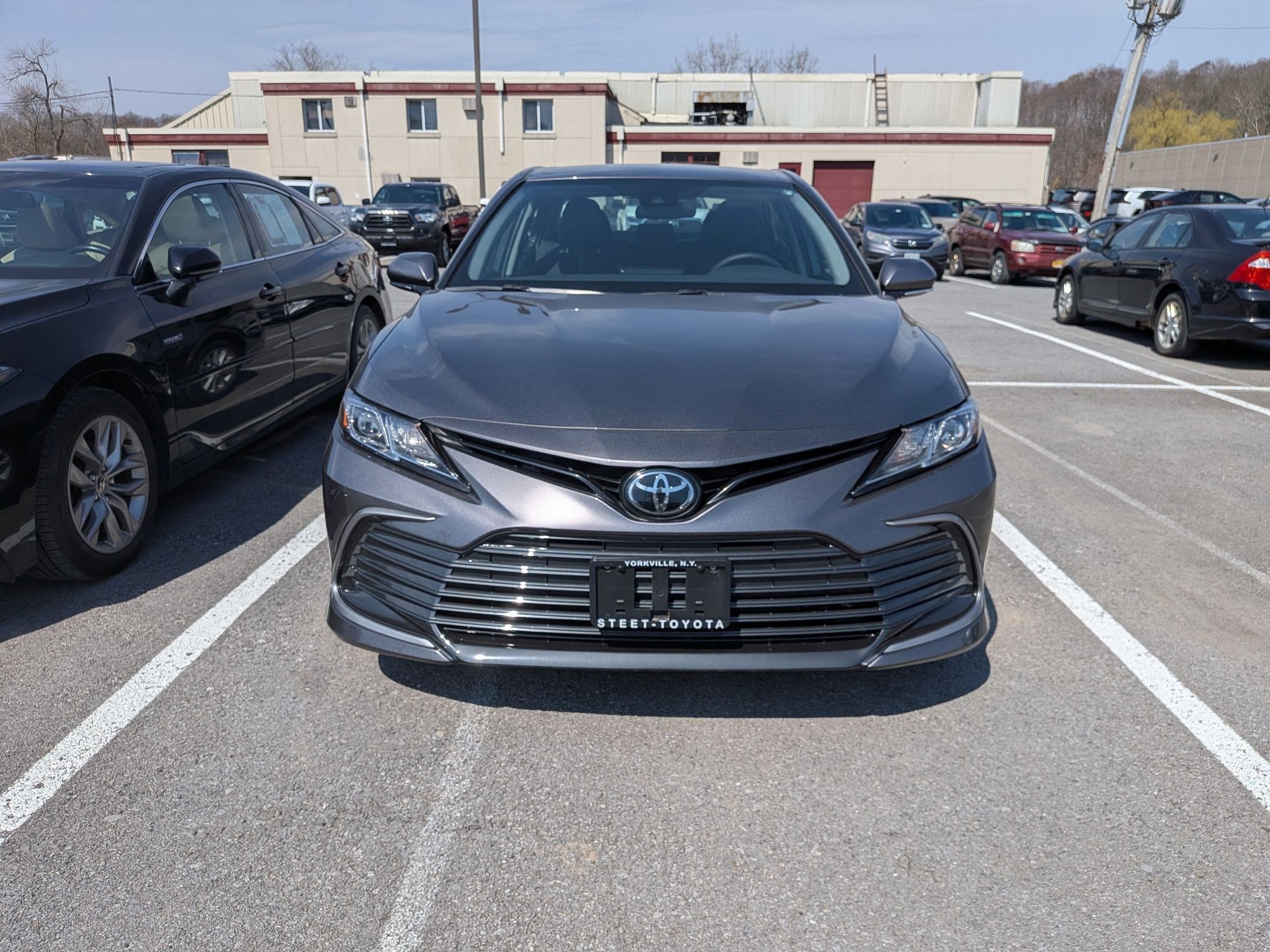 2022 Toyota Camry LE w/ Cold Weather Pkg