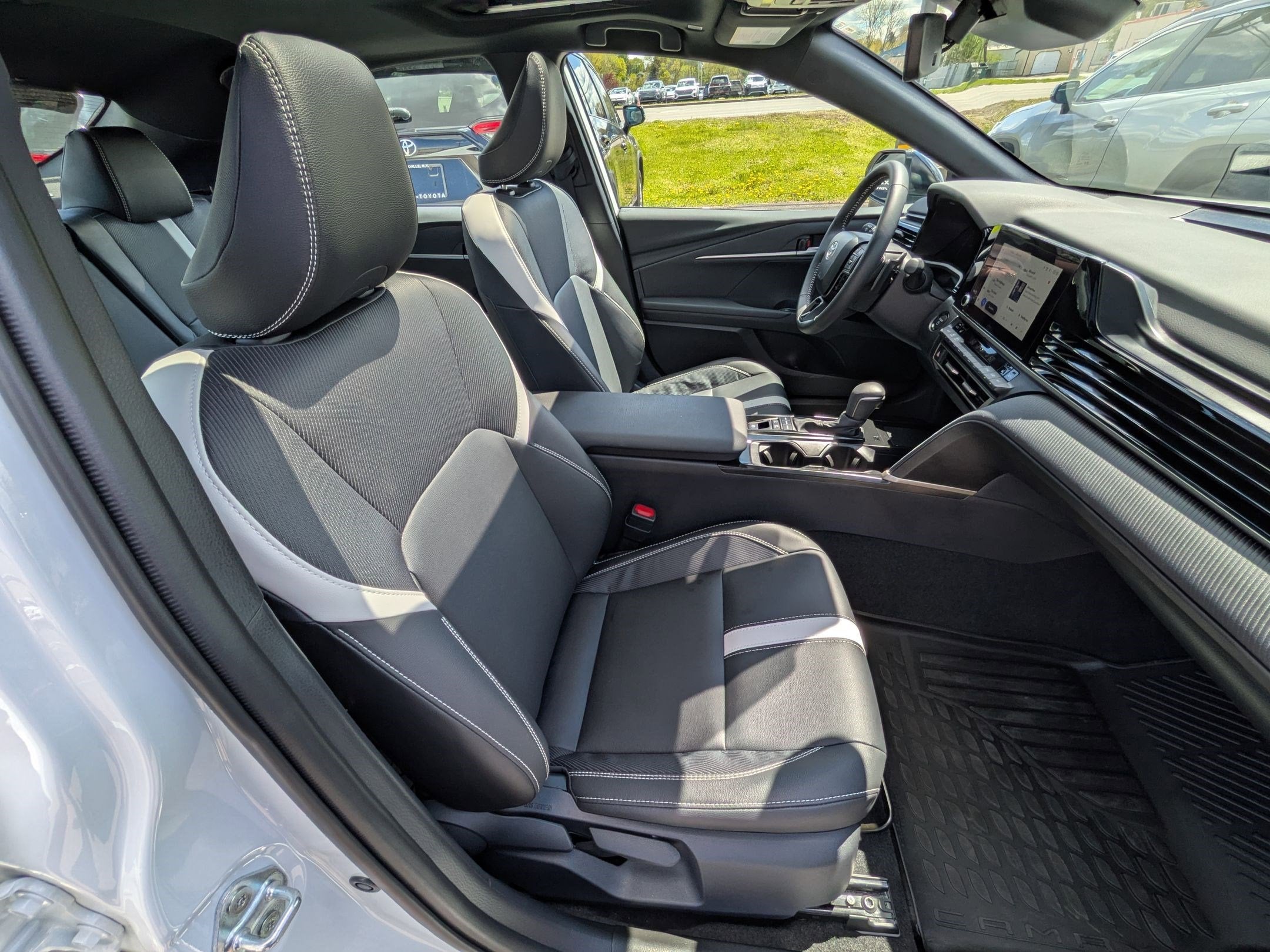 2026 Toyota Camry SE Nightshade w/ Convenience & Cold Weather Pkg