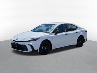 2026 Toyota Camry SE Nightshade w/ Convenience & Cold Weather Pkg