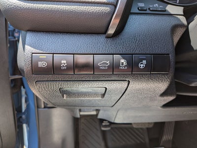 2023 Toyota Camry SE w/ Convenience & Cold Weather Pkg