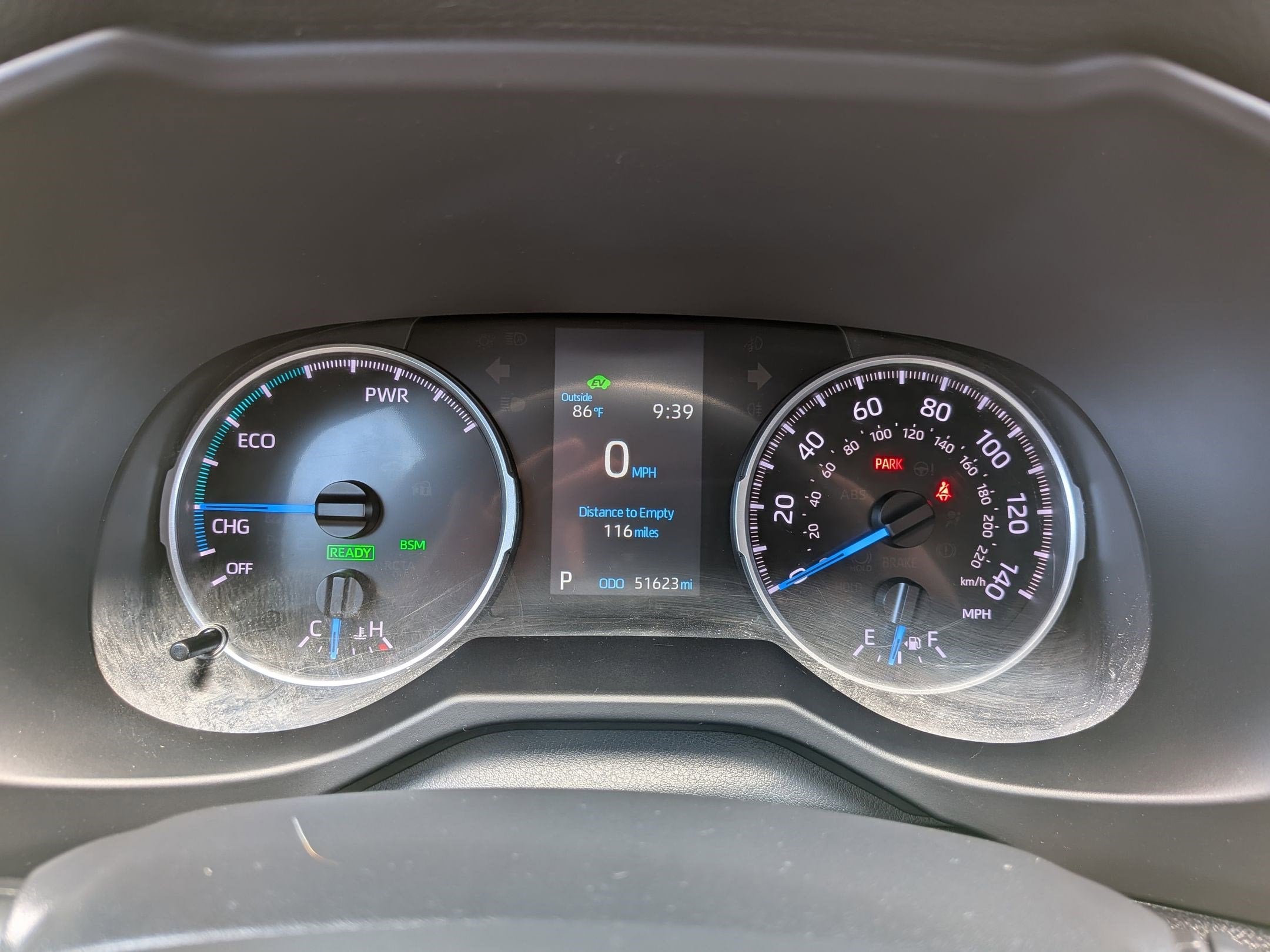 2021 Toyota RAV4 Hybrid XLE w/ Cold Weather Pkg