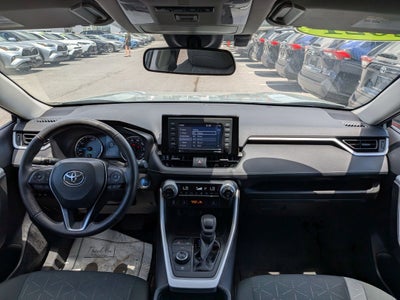 2021 Toyota RAV4 Hybrid XLE w/ Cold Weather Pkg