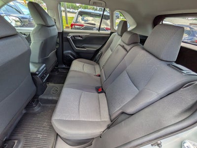 2021 Toyota RAV4 Hybrid XLE w/ Cold Weather Pkg