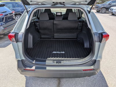 2021 Toyota RAV4 Hybrid XLE w/ Cold Weather Pkg