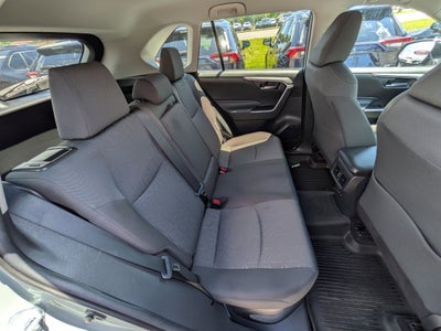2021 Toyota RAV4 Hybrid XLE w/ Cold Weather Pkg