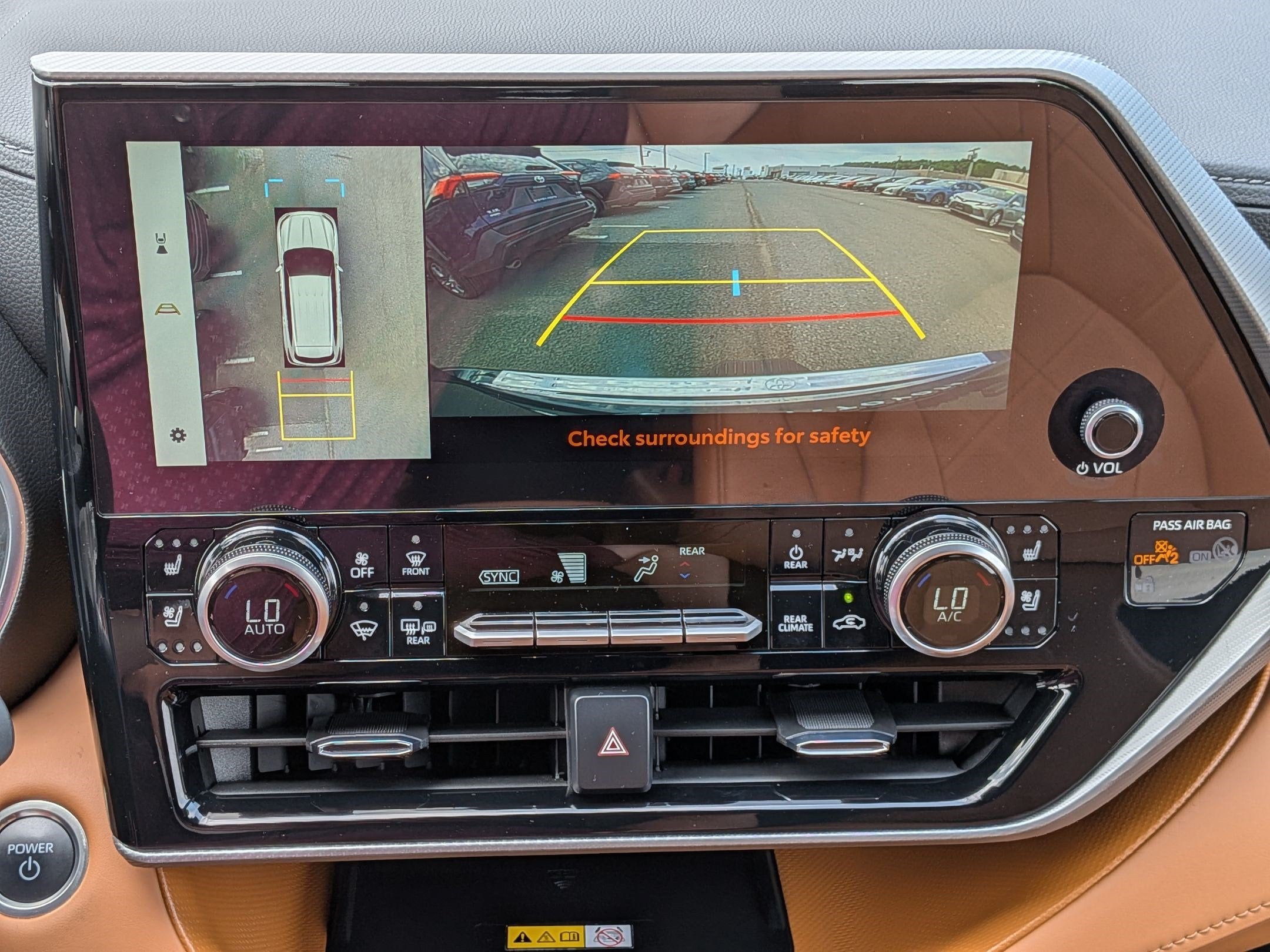 2024 Toyota Highlander Hybrid Platinum