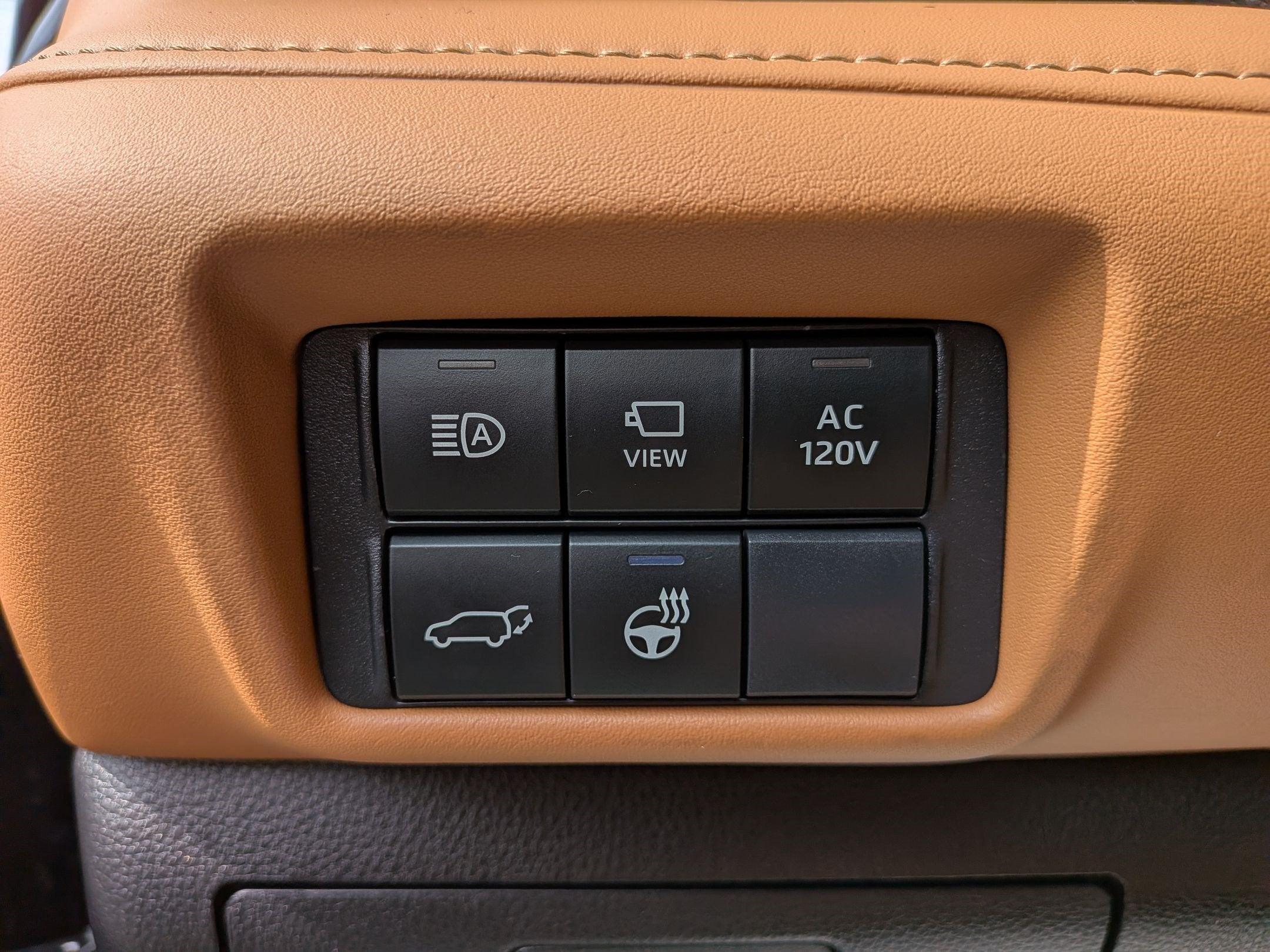 2024 Toyota Highlander Hybrid Platinum