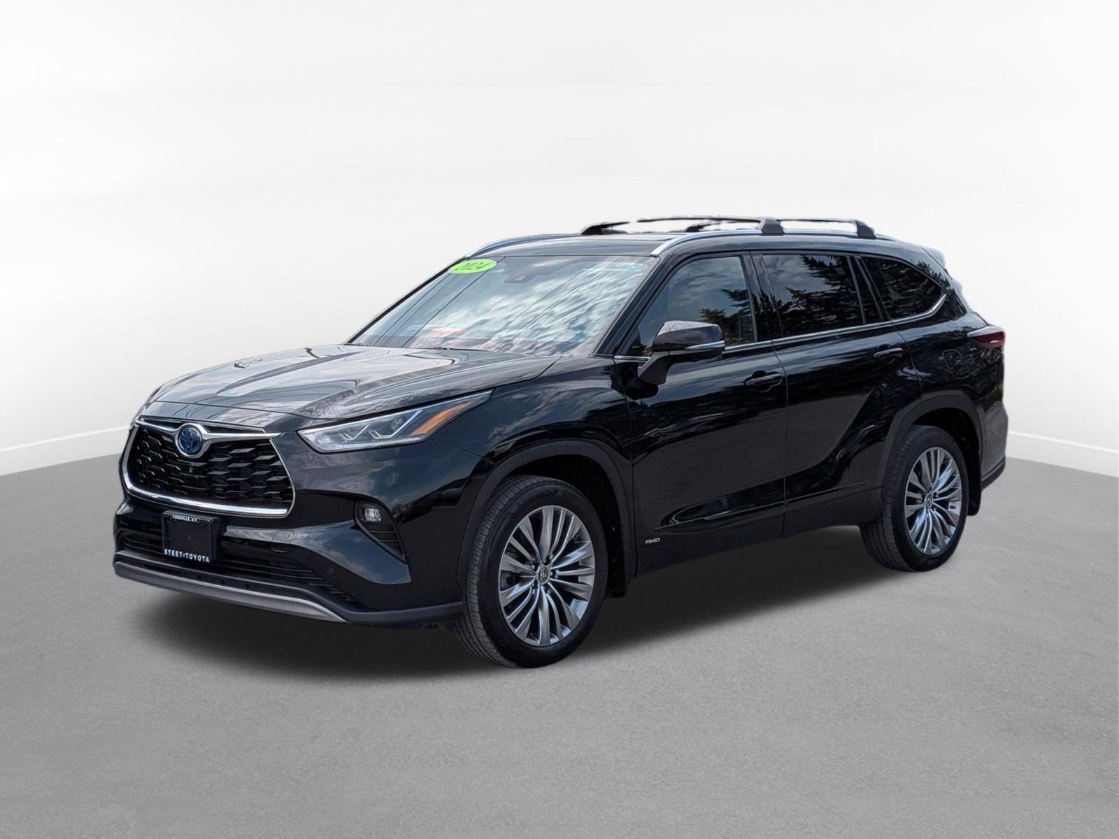 2024 Toyota Highlander Hybrid Platinum