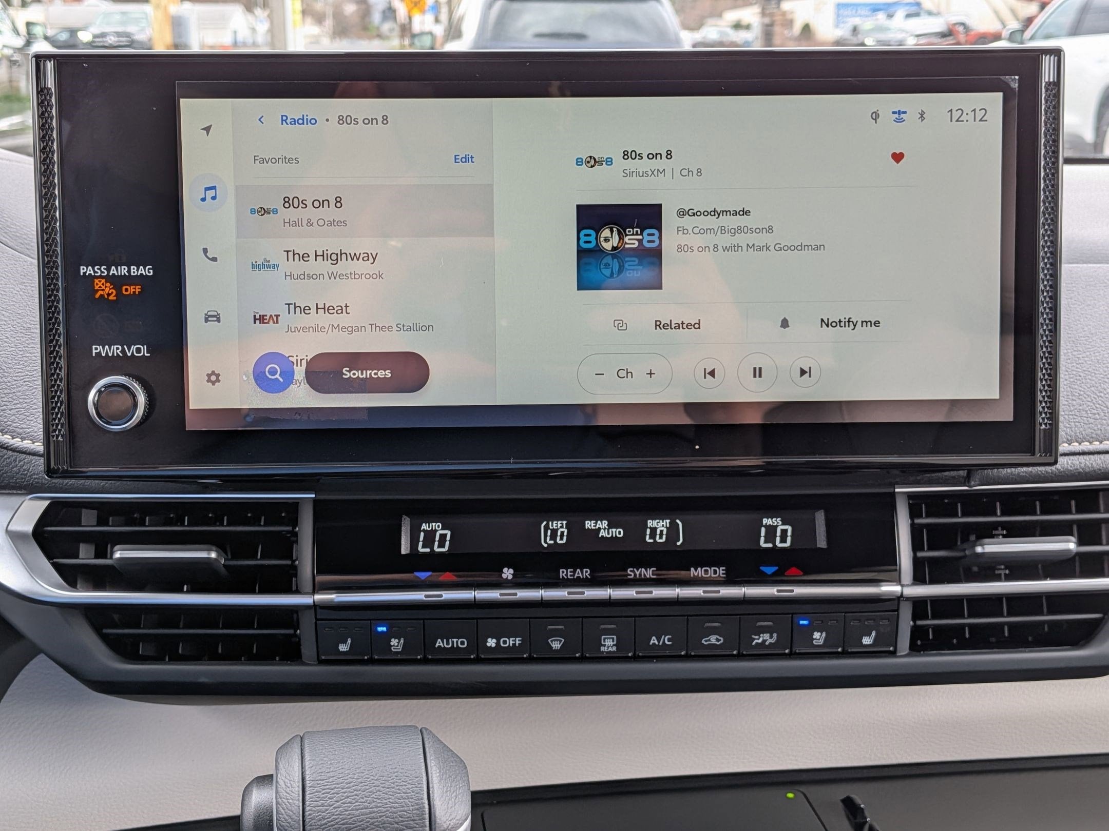 2025 Toyota Sienna Platinum 7 Passenger
