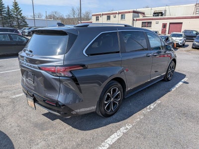 2025 Toyota Sienna Platinum 7 Passenger