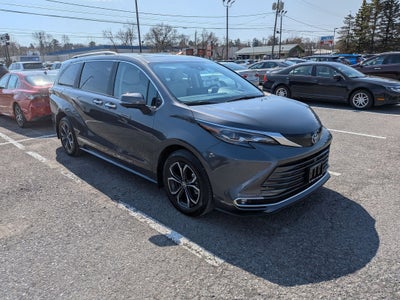 2025 Toyota Sienna Platinum 7 Passenger