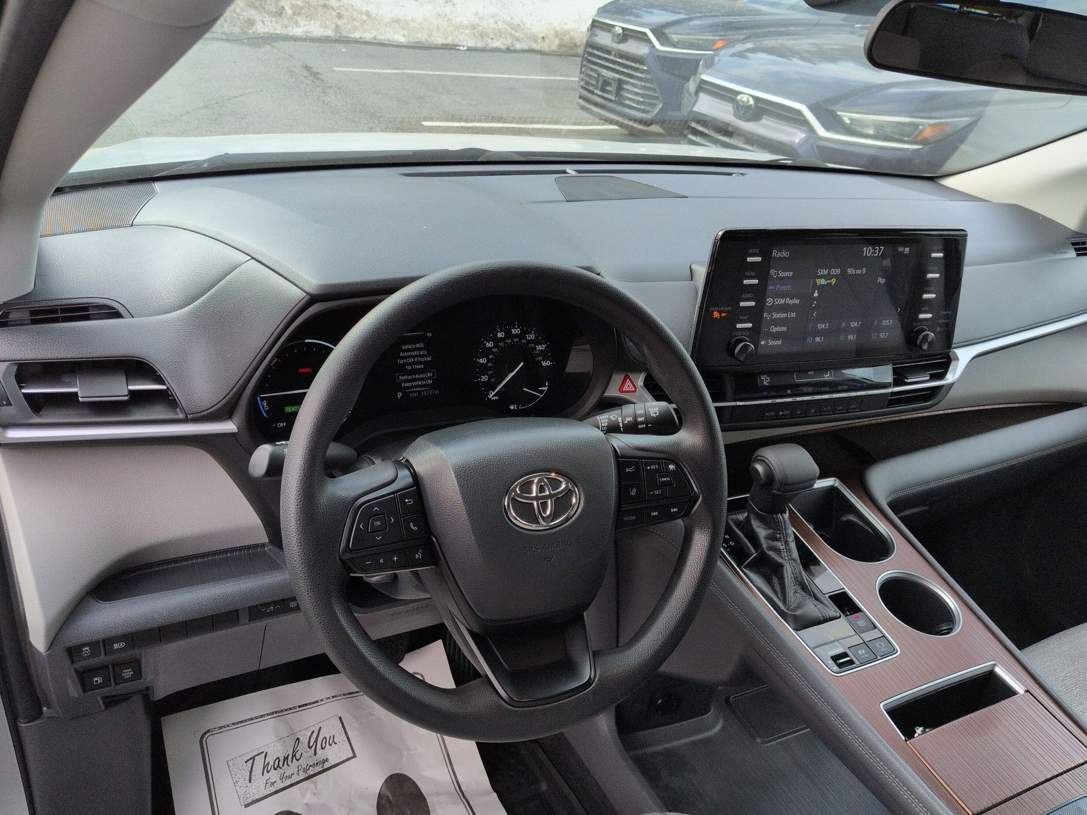 2023 Toyota Sienna LE 8 Passenger