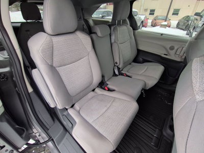 2023 Toyota Sienna LE AWD 8 Passenger