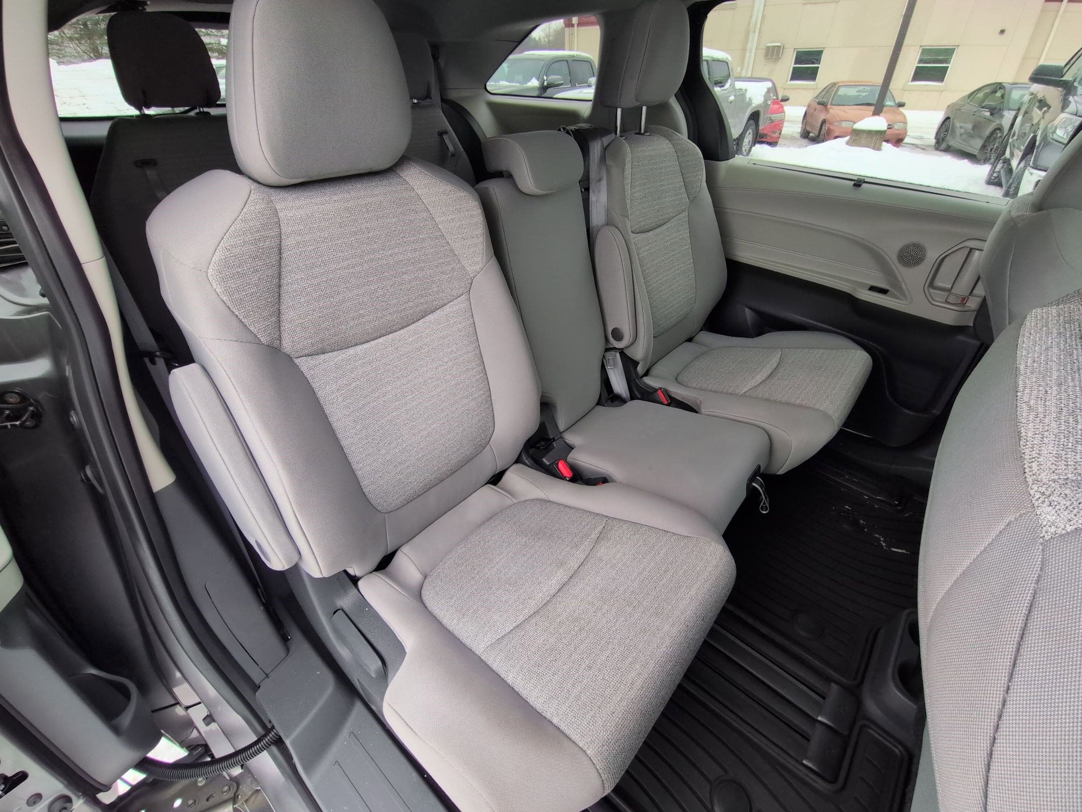 2023 Toyota Sienna LE AWD 8 Passenger