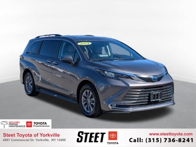 2024 Toyota Sienna XLE 8 Passenger