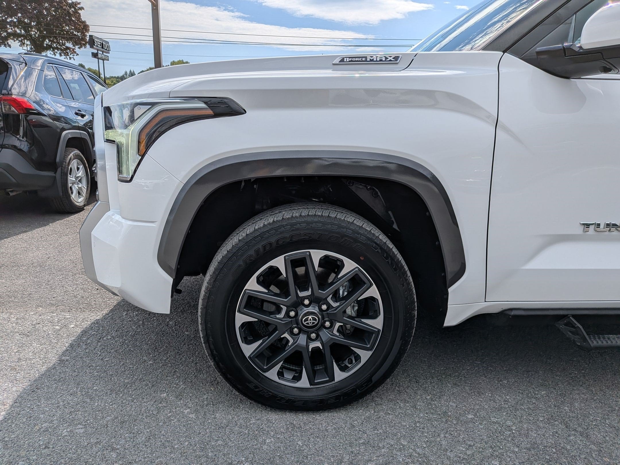 2025 Toyota Tundra Hybrid Limited