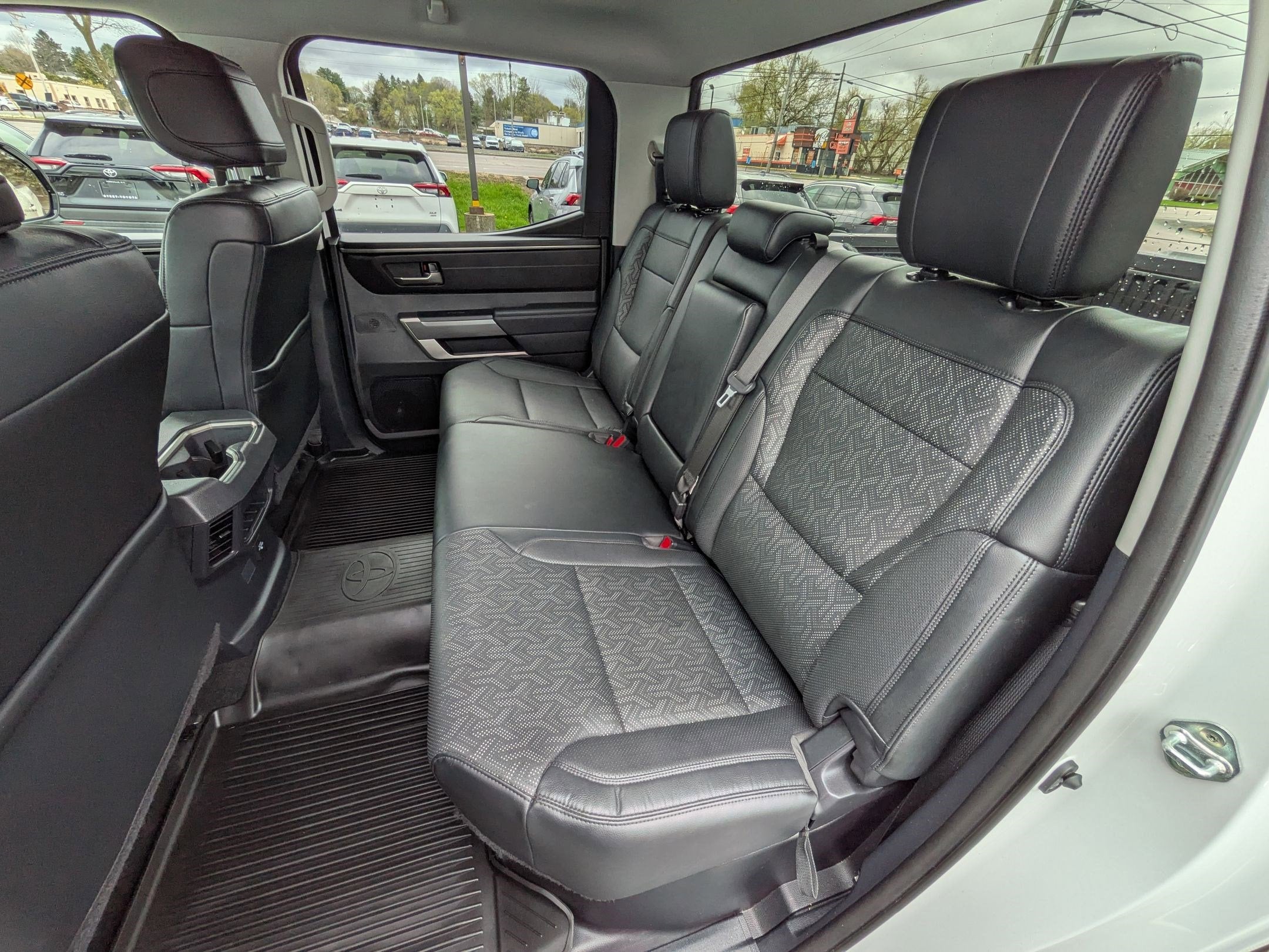 2023 Toyota Tundra SR5 w/ Premium & Convenience Pkg