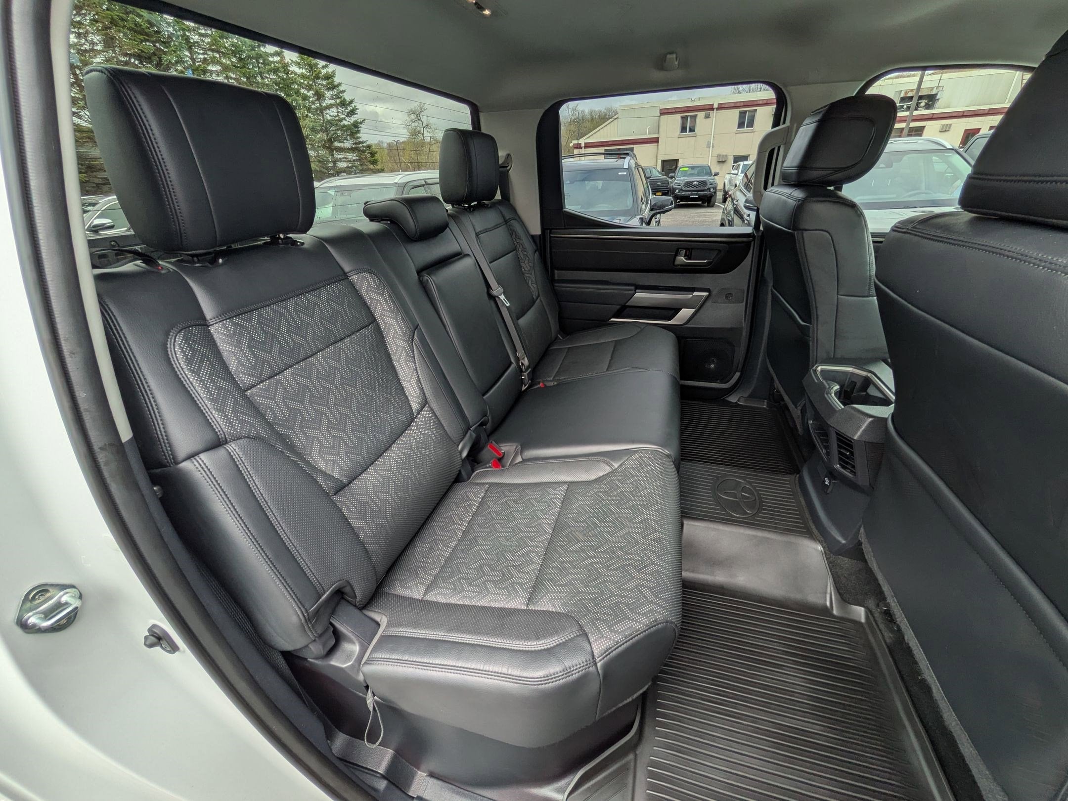 2023 Toyota Tundra SR5 w/ Premium & Convenience Pkg