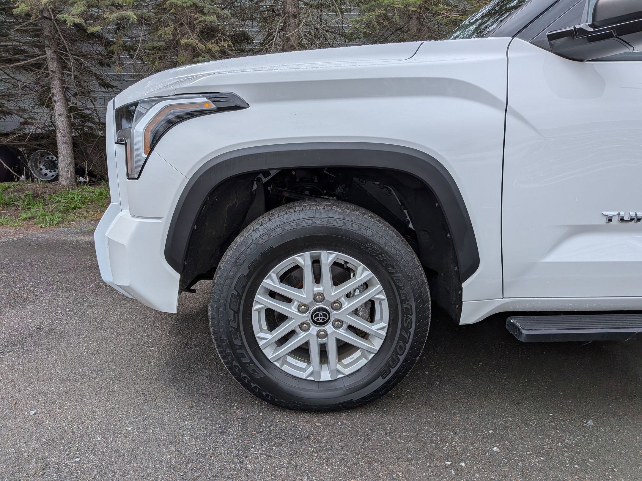 2023 Toyota Tundra SR5 w/ Premium & Convenience Pkg