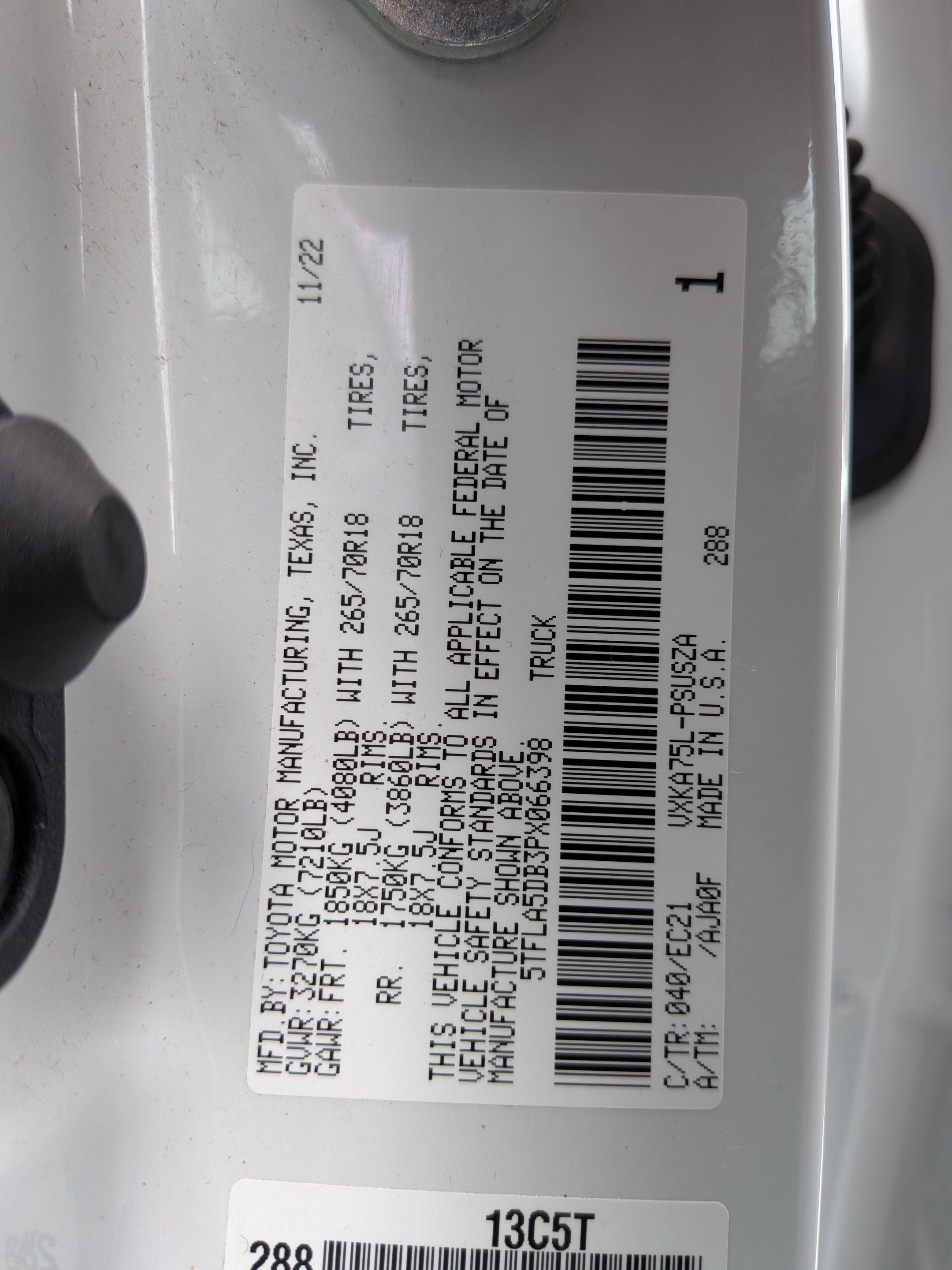 2023 Toyota Tundra SR5 w/ Premium & Convenience Pkg