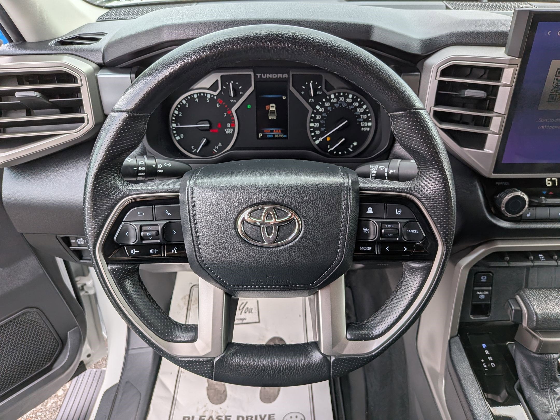 2023 Toyota Tundra SR5 w/ Premium & Convenience Pkg